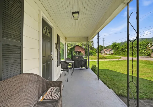 Photo 2 of Single family home for sale at 377 California Ave, Dayton, TN 37321 | MLS# 1541886 | Listing updated on 2026-10-06