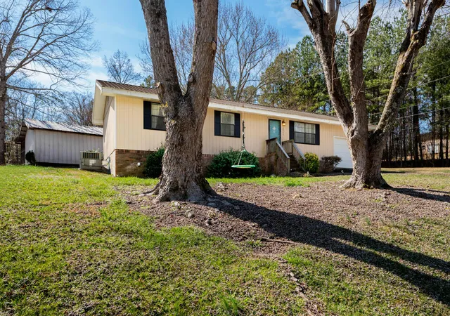 Photo 3 of Single family home for sale at 2311 Saunders Rd, Ringgold, GA 30736 | MLS# 1542123 | Listing updated on 2026-09-04