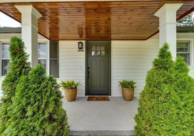 Photo 3 of Sale Pending at 124 Morningside Dr, Soddy Daisy, TN 37379 | MLS# 1541897 | Listing updated on 2026-09-02