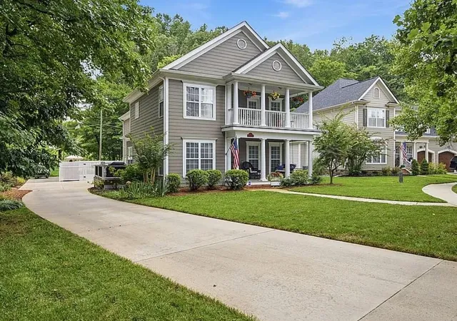 Photo 2 of Sale Pending at 5748 Courtyard Cir, Chattanooga, TN 37415 | MLS# 1541893 | Listing updated on 2026-09-05