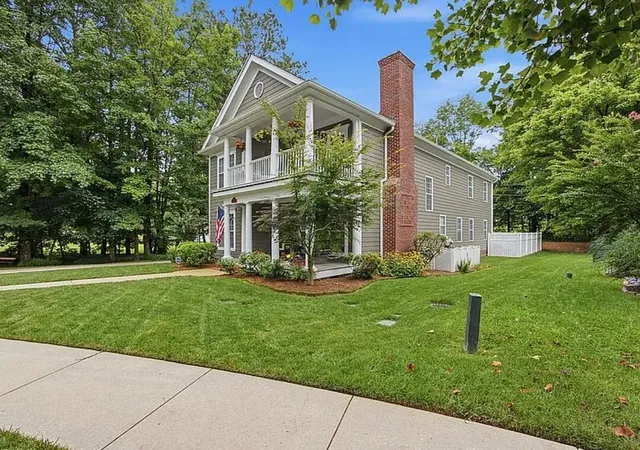 Photo 2 of Sale Pending at 5748 Courtyard Cir, Chattanooga, TN 37415 | MLS# 1541893 | Listing updated on 2026-09-05