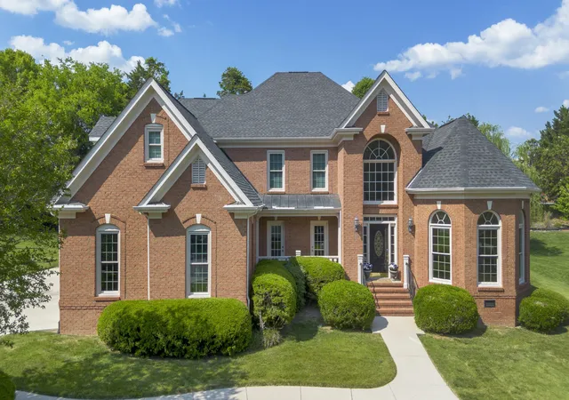 Photo 1 of Single family home for sale at 9713 Windrose Cir, Chattanooga, TN 37421 | MLS# 1541882 | Listing updated on 2026-09-01
