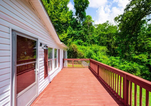 Photo 4 of Sale Pending at 3004 Chase Dr, Rossville, GA 30741 | MLS# 1541892 | Listing updated on 2026-09-15