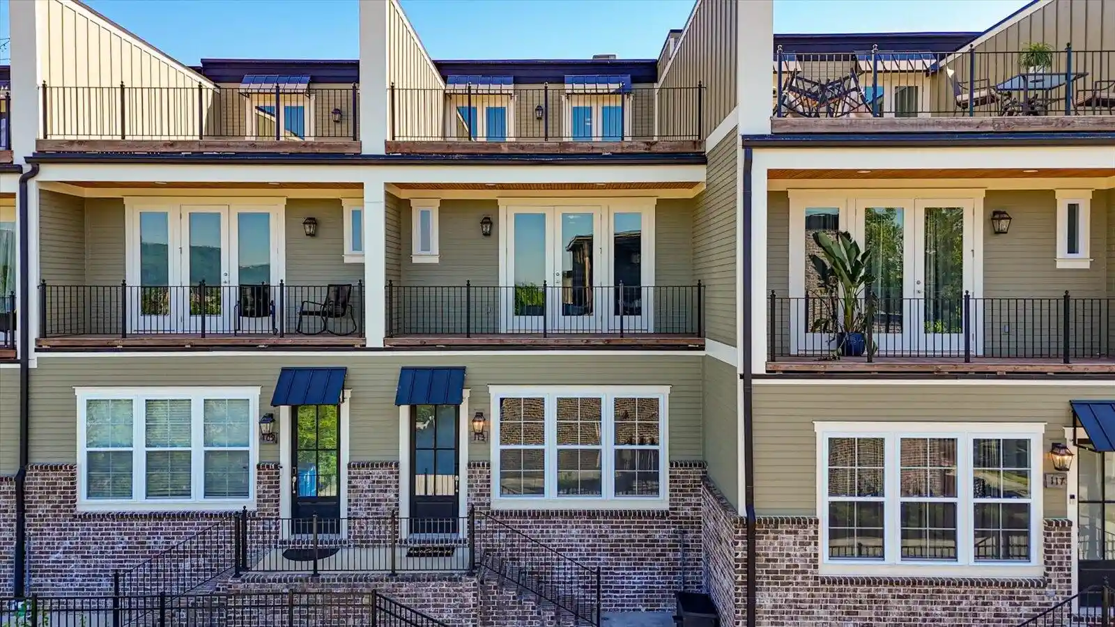 Listing Photo 28 - Condo for sale in 829 S Greenwood Ave located at 829 S Greenwood Ave, Chattanooga, TN 37404 - Unit #113
