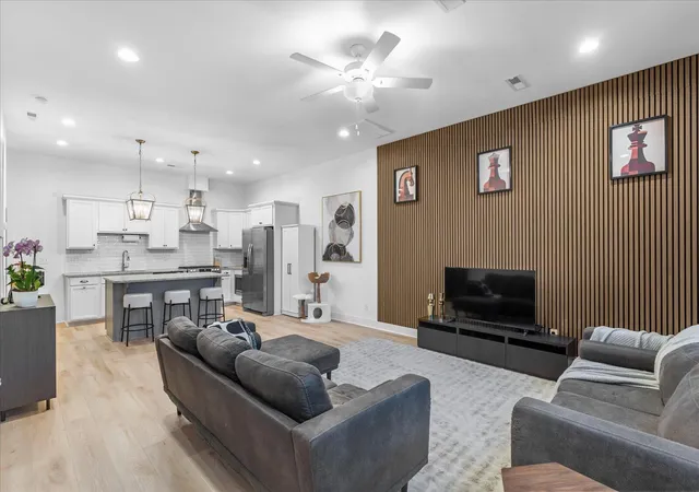 Photo 2 of Condo for sale at 829 S Greenwood Ave #113, Chattanooga, TN 37404 | MLS# 1541948 | Listing updated on 2026-09-03