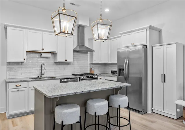 Listing Photo 4 - Condo for sale in building located at 829 S Greenwood Ave, Chattanooga, TN 37404 - Unit #113