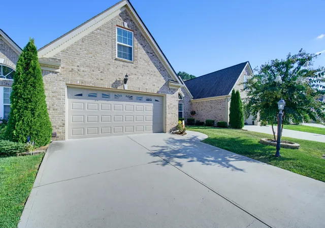 Photo 2 of Townhouse for sale at 7140 Potomac River Dr, Hixson, TN 37343 | MLS# 1542138 | Listing updated on 2026-09-04