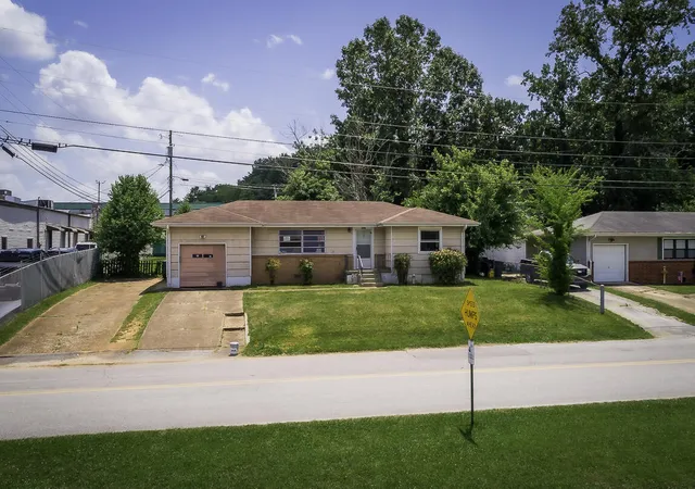Photo 1 of Single family home for sale at 1504 Cloverdale Dr, Hixson, TN 37343 | MLS# 1541902 | Listing updated on 2026-09-14