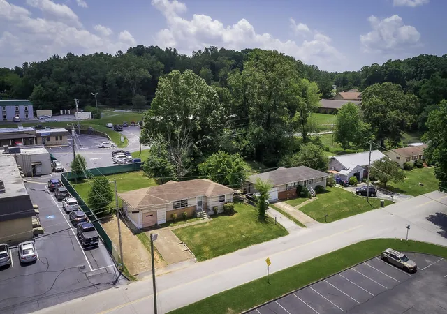 Photo 3 of Single family home for sale at 1504 Cloverdale Dr, Hixson, TN 37343 | MLS# 1541902 | Listing updated on 2026-09-14