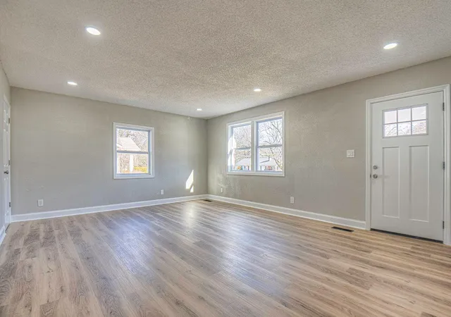 Photo 3 of Single family home for sale at 1617 Prigmore Rd, Chattanooga, TN 37412 | MLS# 1541904 | Listing updated on 2026-09-01