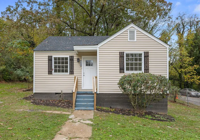 Photo 1 of Single family home for sale at 1610 Parkway Dr, Chattanooga, TN 37406 | MLS# 1541917 | Listing updated on 2026-09-01