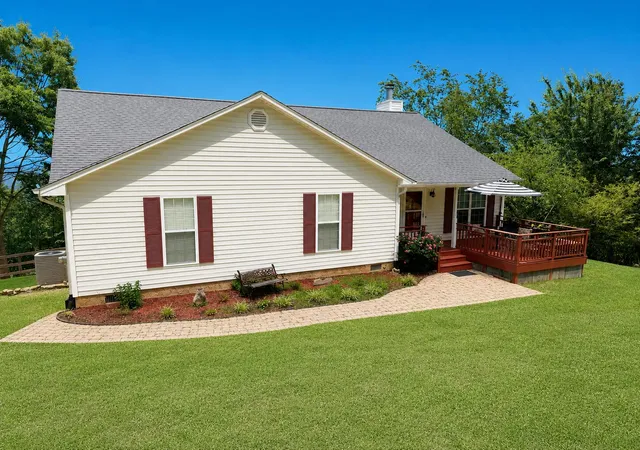 Photo 1 of Single family home for sale at 1220 Lone Mountain Dr, Dayton, TN 37321 | MLS# 1542143 | Listing updated on 2026-09-04