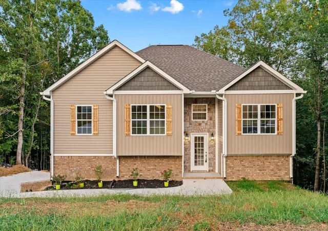 Photo 1 of Sale Pending at 2041 Ashley Ln, Dalton, GA 30721 | MLS# 1541945 | Listing updated on 2026-10-11