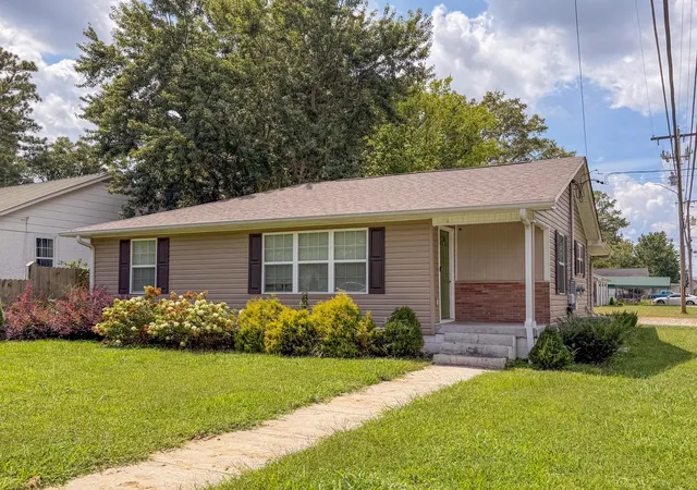 Photo 1 of Single family home for sale at 1482 E State Line Rd, Rossville, GA 30741 | MLS# 1542359 | Listing updated on 2026-09-15