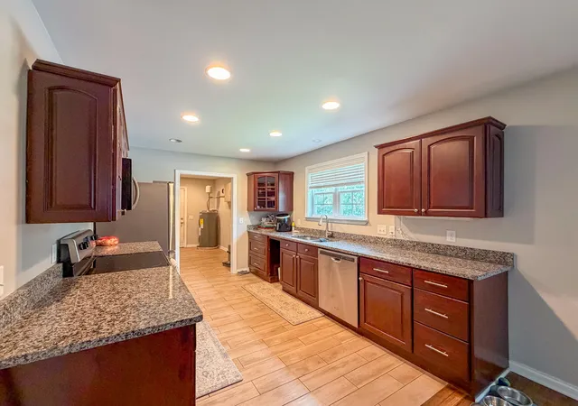 Photo 3 of Single family home for sale at 1482 E State Line Rd, Rossville, GA 30741 | MLS# 1542359 | Listing updated on 2026-09-15