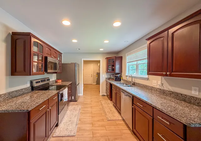 Photo 4 of Single family home for sale at 1482 E State Line Rd, Rossville, GA 30741 | MLS# 1542359 | Listing updated on 2026-09-15