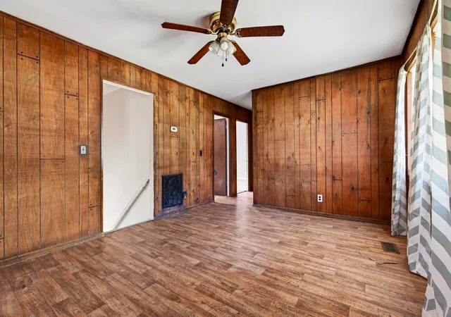 Photo 3 of Single family home for sale at 3501 Wilson Ave, Signal Mountain, TN 37377 | MLS# 1542355 | Listing updated on 2026-09-19