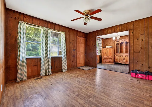 Photo 4 of Single family home for sale at 3501 Wilson Ave, Signal Mountain, TN 37377 | MLS# 1542355 | Listing updated on 2026-09-19