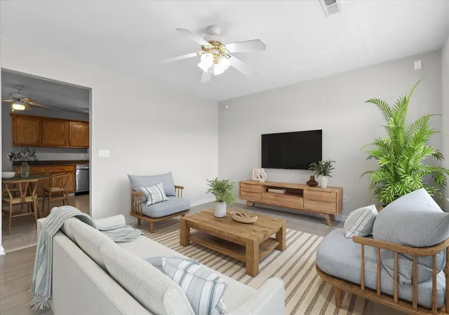 Photo 3 of Single family home for sale at 4421 Kayla Cir, Chattanooga, TN 37406 | MLS# 1541986 | Listing updated on 2026-10-02
