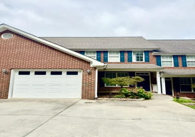 Photo 1 of Condo for sale at 1506 Summer Gate Way #7, Dalton, GA 30720 | MLS# 1541966 | Listing updated on 2026-09-02
