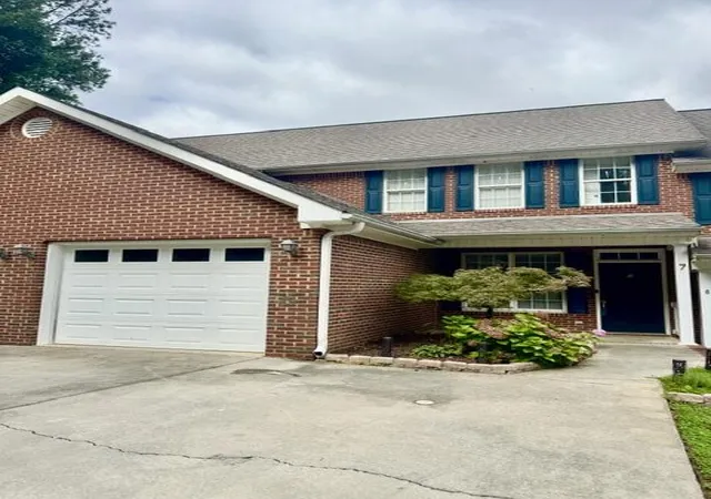Photo 3 of Condo for sale at 1506 Summer Gate Way #7, Dalton, GA 30720 | MLS# 1541966 | Listing updated on 2026-09-02