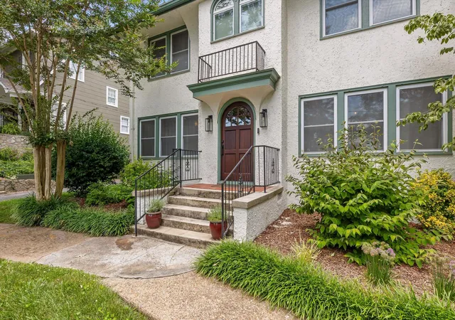 Photo 4 of Single family home for sale at 313 Crestway Dr, Chattanooga, TN 37411 | MLS# 1541971 | Listing updated on 2026-09-02
