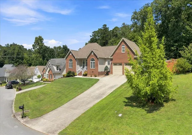 Photo 2 of Sale Pending at 429 Olivia Ln, Soddy Daisy, TN 37379 | MLS# 1542018 | Listing updated on 2026-09-05
