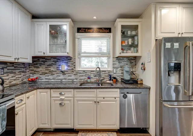 Photo 4 of Single family home for sale at 345 Diamond Cir, La Fayette, GA 30728 | MLS# 1542039 | Listing updated on 2026-09-23