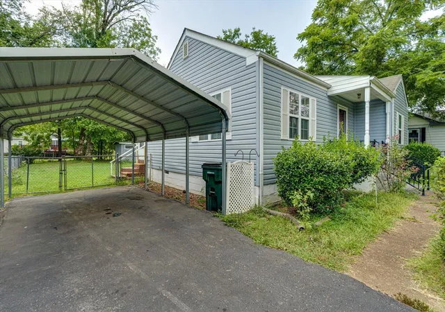 Photo 2 of Single family home for sale at 4 Stovall St, Fort Oglethorpe, GA 30742 | MLS# 1542041 | Listing updated on 2026-09-03