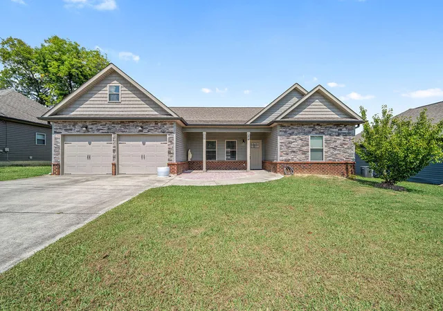 Photo 2 of Single family home for sale at 54 Franklin Cir, Fort Oglethorpe, GA 30742 | MLS# 1542294 | Listing updated on 2026-09-06