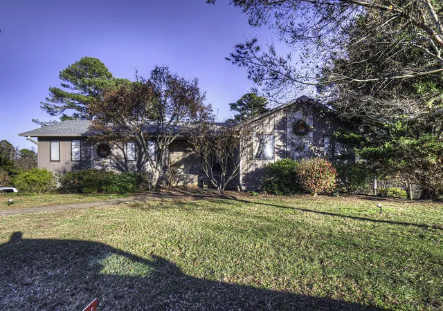 Photo 1 of Single family home for sale at 1010 Panorama Dr, Chattanooga, TN 37421 | MLS# 1542052 | Listing updated on 2026-09-03