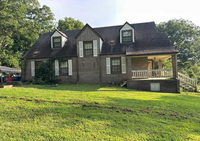 Single family home for sale at 525 Hedgewood Dr, Chattanooga, TN 37405 | MLS# 1542444