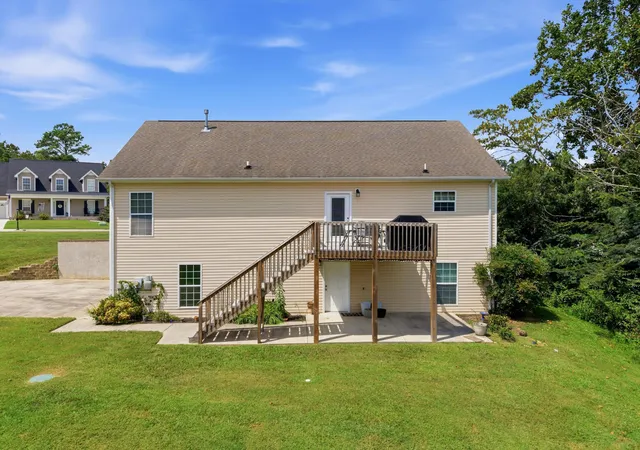 Photo 4 of Single family home for sale at 10439 Sovereign Pointe Dr, Soddy Daisy, TN 37379 | MLS# 1542080 | Listing updated on 2026-09-03