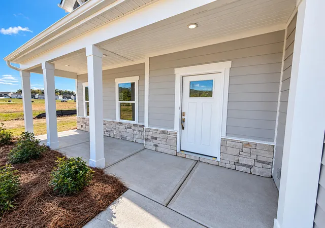 Photo 2 of Single family home for sale at 8242 Summerlin Pl, Ooltewah, TN 37363 | MLS# 1542065 | Listing updated on 2026-10-23