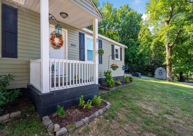 Photo 3 of Single family home for sale at 805 Lead Mine Valley Rd Sw, Cleveland, TN 37311 | MLS# 1542090 | Listing updated on 2026-09-03