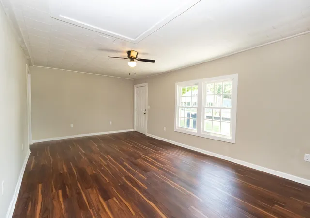 Photo 3 of Sale Pending at 207 Napier St, La Fayette, GA 30728 | MLS# 1542193 | Listing updated on 2026-09-20