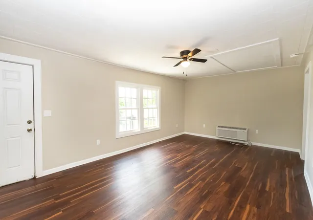 Photo 3 of Sale Pending at 207 Napier St, La Fayette, GA 30728 | MLS# 1542193 | Listing updated on 2026-09-20