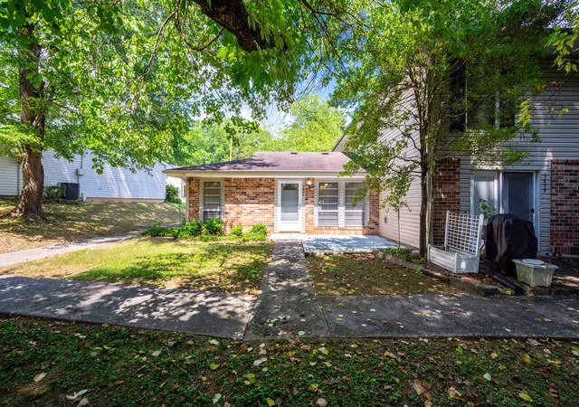 Photo 1 of Sale Pending at 3857 S Quail Ln, Chattanooga, TN 37415 | MLS# 1542113 | Listing updated on 2026-09-09