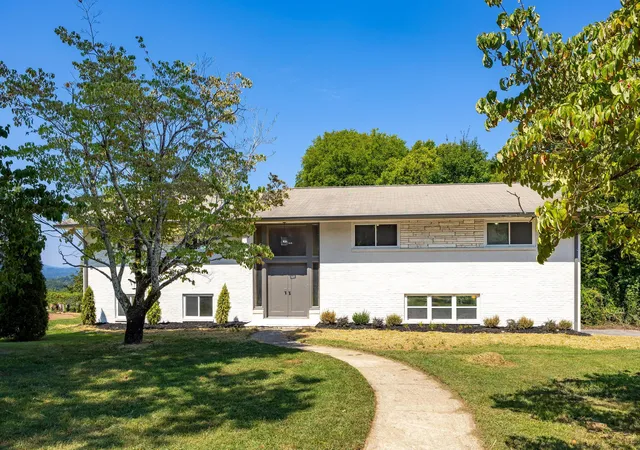 Photo 1 of Single family home for sale at 1031 Panorama Dr, Chattanooga, TN 37421 | MLS# 1542097 | Listing updated on 2026-09-03