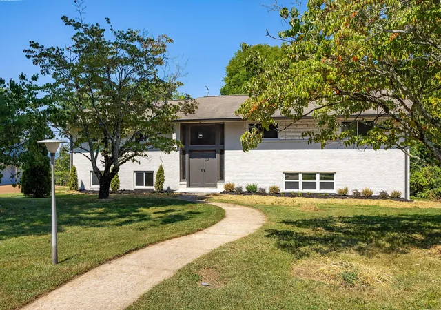Photo 2 of Single family home for sale at 1031 Panorama Dr, Chattanooga, TN 37421 | MLS# 1542097 | Listing updated on 2026-09-03