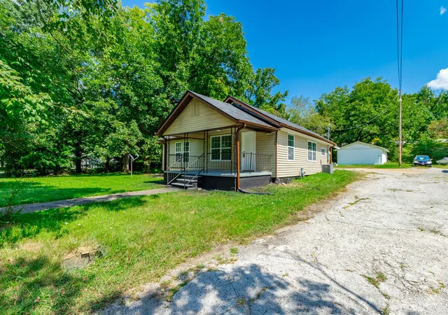 Photo 3 of Single family home for sale at 709 Foster Ml Dr, La Fayette, GA 30728 | MLS# 1542175 | Listing updated on 2026-09-30
