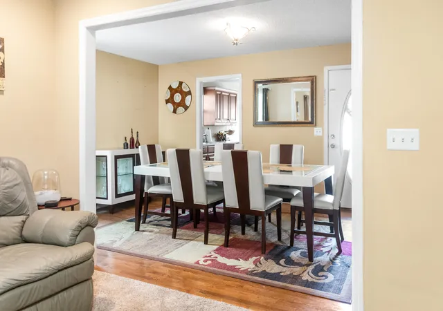 Photo 2 of Single family home for sale at 1502 Mike Edd Ln, Chattanooga, TN 37411 | MLS# 1542125 | Listing updated on 2026-09-04