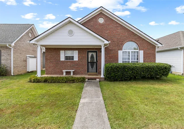 Photo 1 of Single family home for sale at 2059 Igou Xing Dr, Chattanooga, TN 37421 | MLS# 1542134 | Listing updated on 2026-09-13