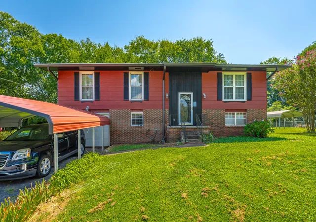 Photo 2 of Single family home for sale at 1344 Cenora Ln, Hixson, TN 37343 | MLS# 1542185 | Listing updated on 2026-09-04