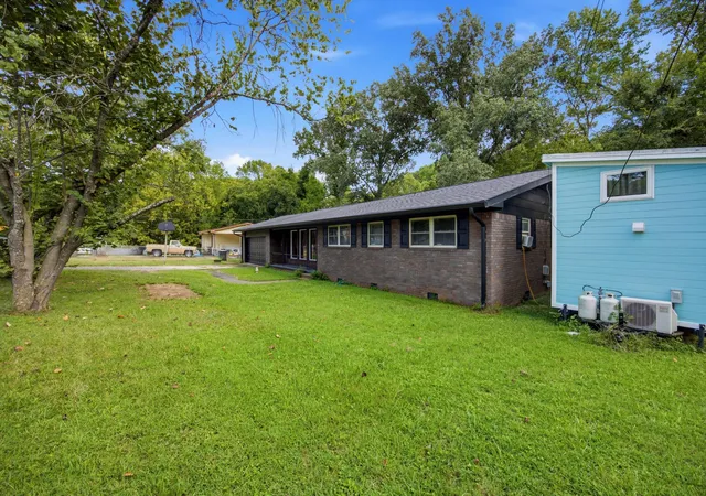 Photo 3 of Sale Pending at 1308 Shady Ln, Dalton, GA 30721 | MLS# 1542178 | Listing updated on 2026-09-14