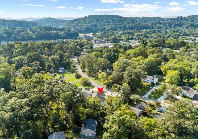 Photo 41 of Single family home for sale at 233 Peace St, Chattanooga, TN 37415 | MLS# 1542198 | Listing updated on 2026-09-11