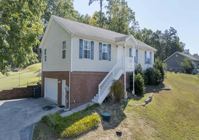 Photo 1 of Single family home for sale at 13215 Emerald Crk Cir, Soddy Daisy, TN 37379 | MLS# 1542258 | Listing updated on 2026-09-05