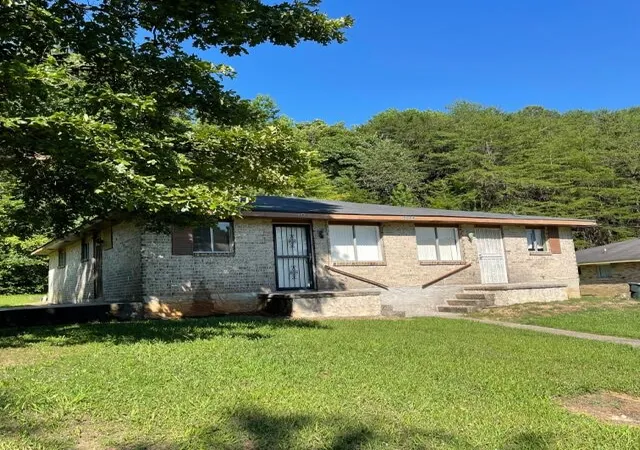 Photo 3 of House for sale at 5024 Brogden Trl, Chattanooga, TN 37416 | MLS# 1542206 | Listing updated on 2026-09-07