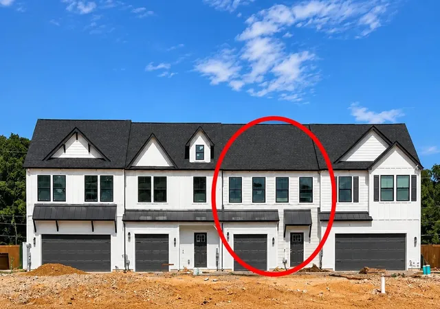 Photo 2 of Single family home for sale at 6616 Monarch Cir #64, Hixson, TN 37343 | MLS# 1542272 | Listing updated on 2026-09-10
