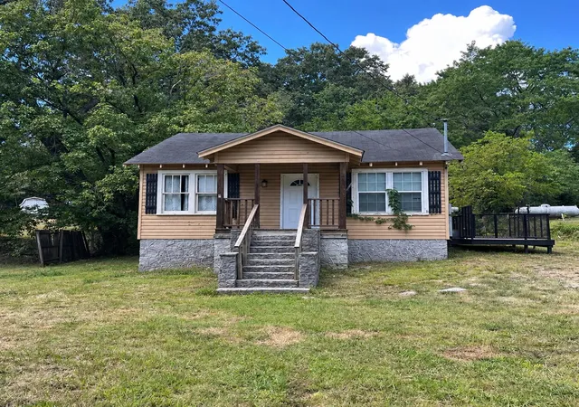 Photo 1 of Single family home for sale at 145 Chestnut St, Rossville, GA 30741 | MLS# 1542489 | Listing updated on 2026-09-12